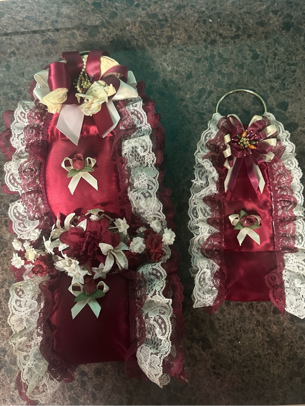 VTG Burgundy Lace Hanging Pocket Toilet Paper Holder and Wash Cloth Holder Set